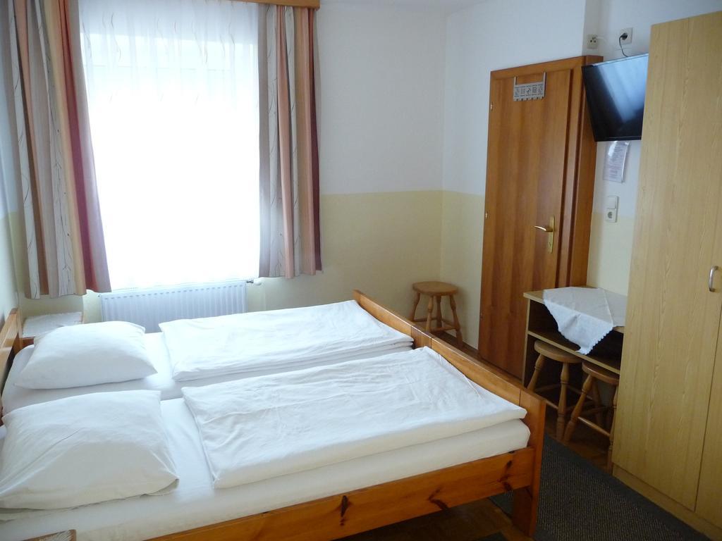 Fruehstueckspension Koelich Klagenfurt am Woerthersee Exteriör bild