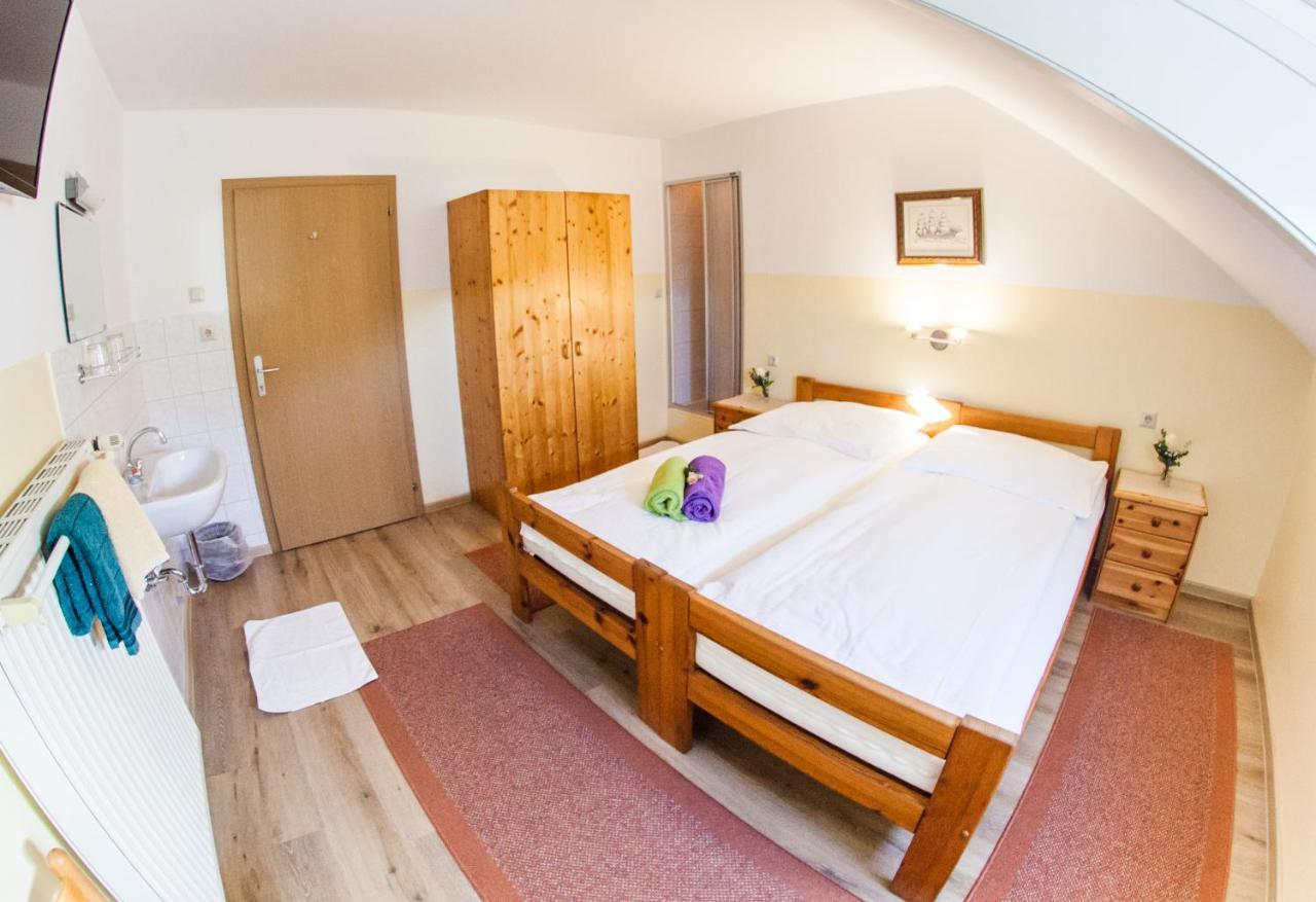 Fruehstueckspension Koelich Klagenfurt am Woerthersee Exteriör bild